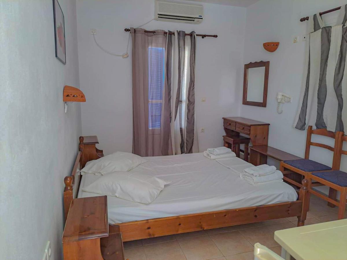 Sifneiko Arxontiko Hotel Faros  Room photo